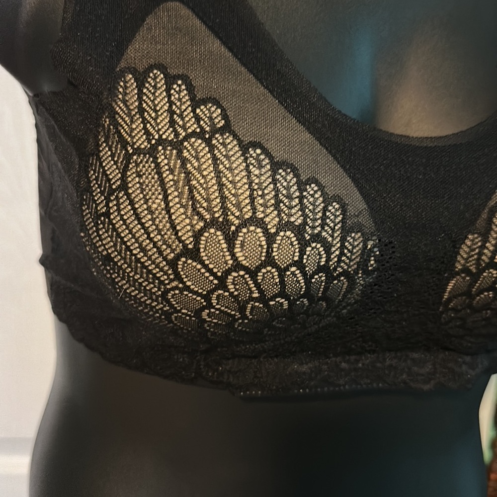 Seamless Bra - Picture 2 of 4